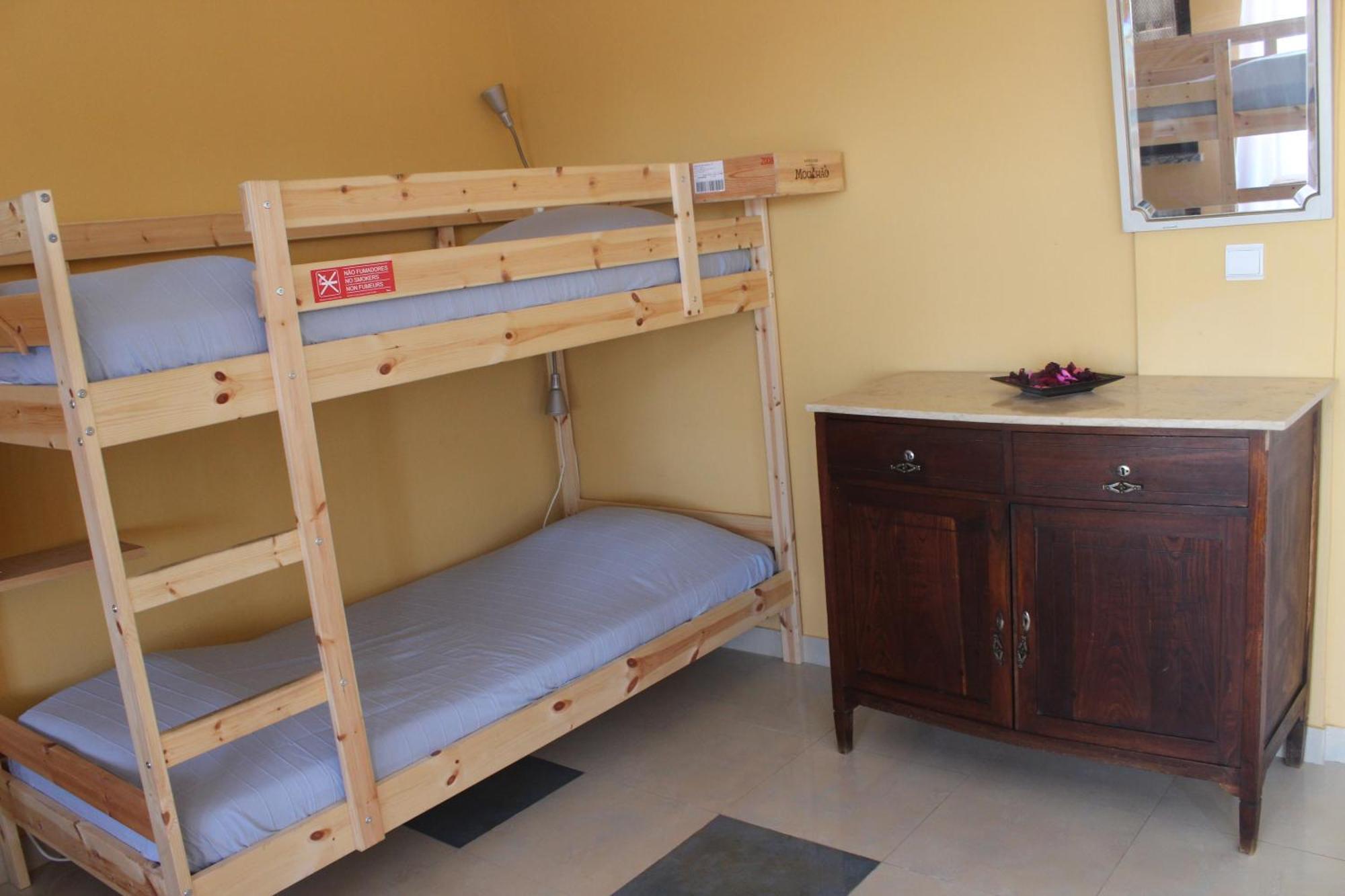 Ericeira Chill Hill Hostel & Private Rooms - Peach Garden Chambre photo